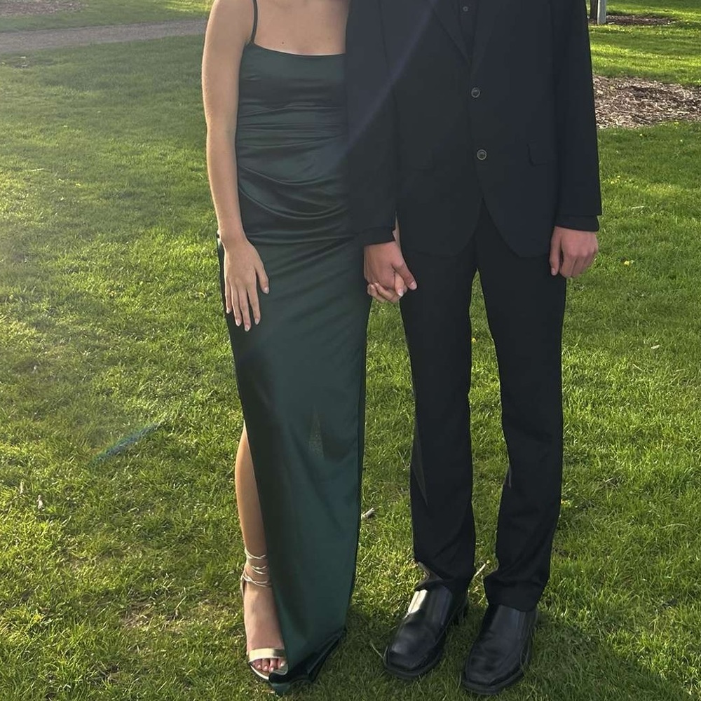 Windsor Emerald Green Long Prom/ Homecoming dress